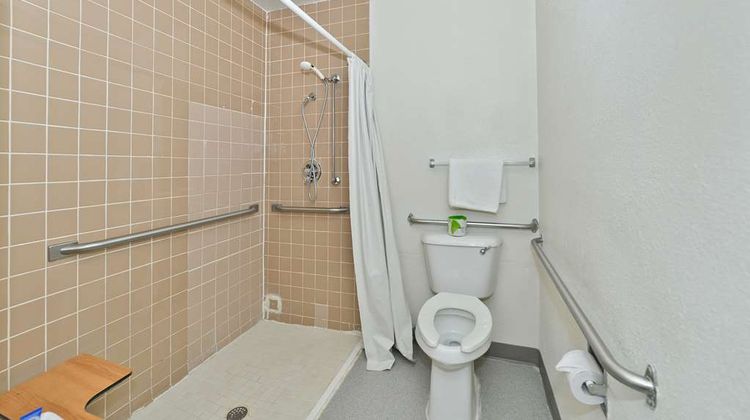 Americas Best Value Inn Room