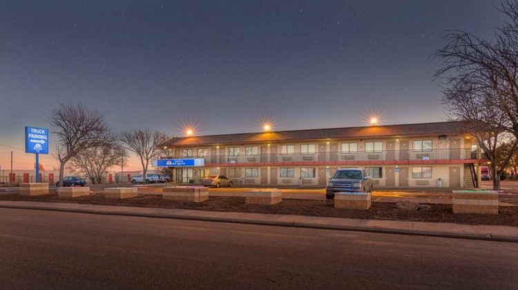 Americas Best Value Inn Exterior