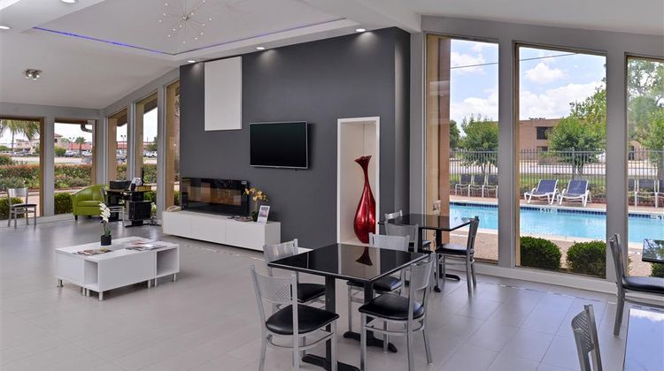Americas Best Value Inn Lobby