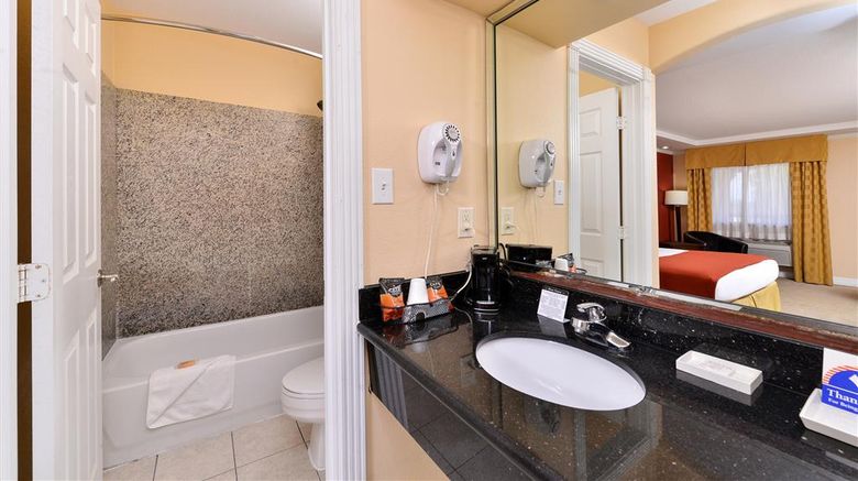 <b>Americas Best Value Inn Room</b>. Images powered by <a href="https://iceportal.shijigroup.com/" title="IcePortal" target="_blank">IcePortal</a>.