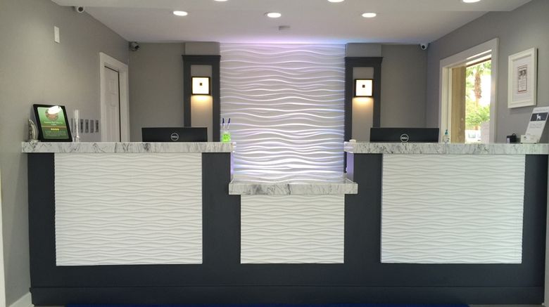 <b>Americas Best Value Inn Lobby</b>. Images powered by <a href="https://iceportal.shijigroup.com/" title="IcePortal" target="_blank">IcePortal</a>.