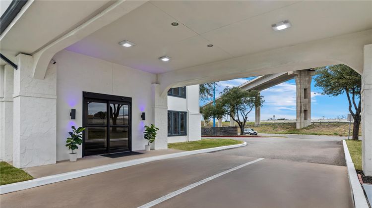 Americas Best Value Inn Exterior