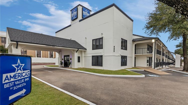 Americas Best Value Inn Exterior