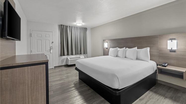Americas Best Value Inn Room