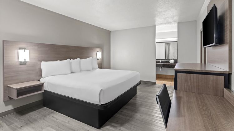 Americas Best Value Inn Room