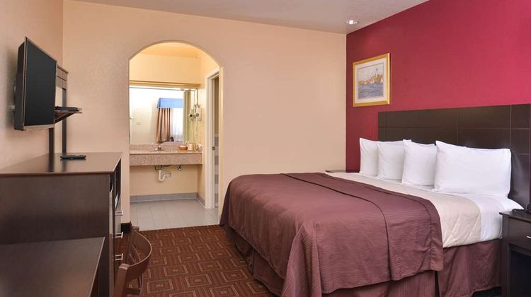 Americas Best Value Inn Baytown Room