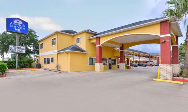 Americas Best Value Inn Baytown Exterior