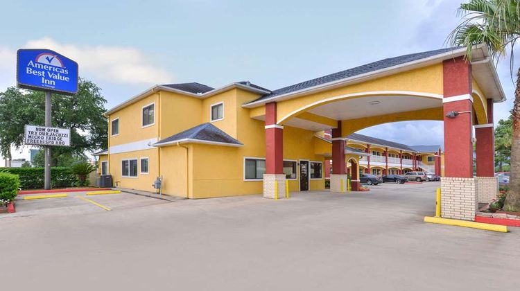 Americas Best Value Inn Baytown Exterior