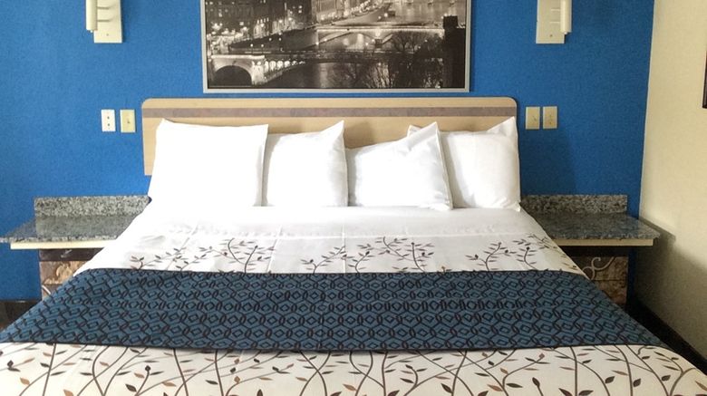 <b>American Choice Inn Room</b>. Images powered by <a href="https://iceportal.shijigroup.com/" title="IcePortal" target="_blank">IcePortal</a>.