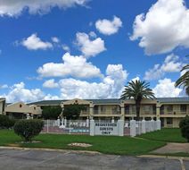 American Choice Inn Exterior