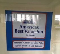 American Choice Inn Exterior