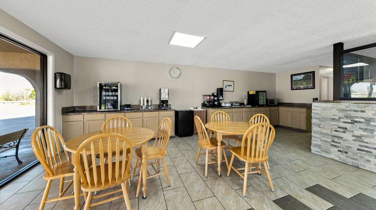 Americas Best Value Inn/5 Star Inn Restaurant