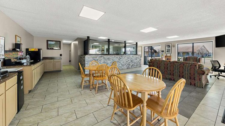 Americas Best Value Inn/5 Star Inn Restaurant