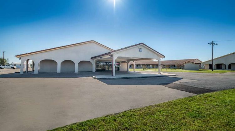 Americas Best Value Inn/5 Star Inn Exterior