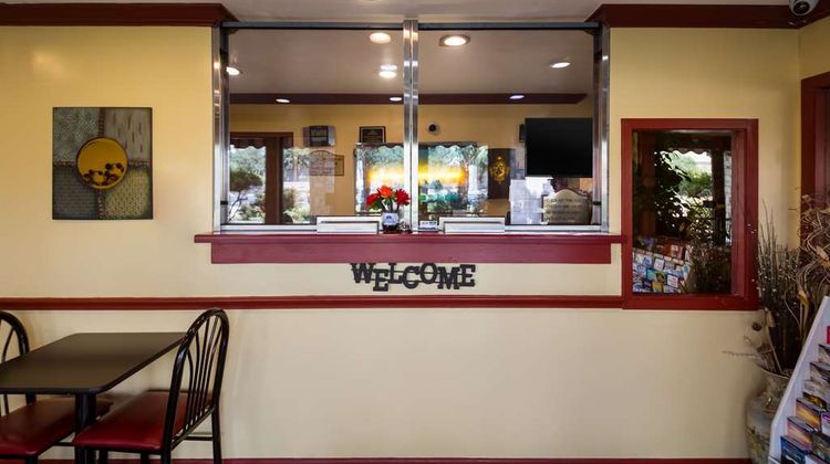 Americas Best Value Inn Lobby