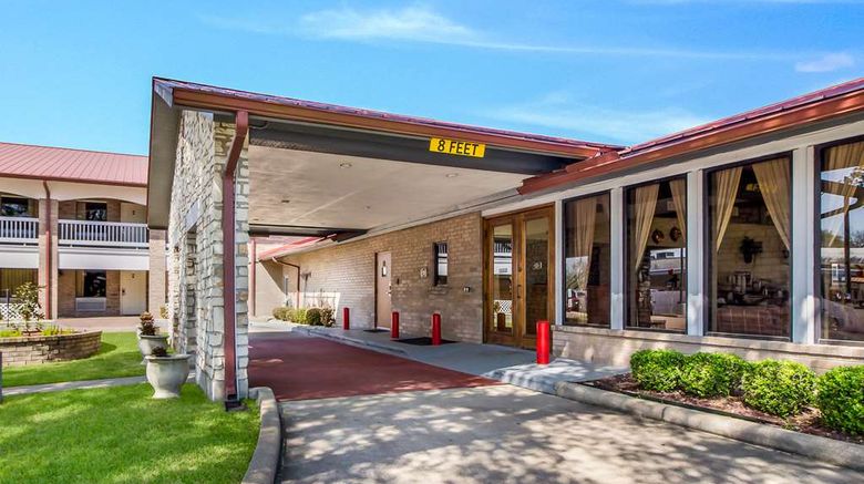 <b>Americas Best Value Inn Columbus Exterior</b>. Images powered by <a href="https://iceportal.shijigroup.com/" title="IcePortal" target="_blank">IcePortal</a>.