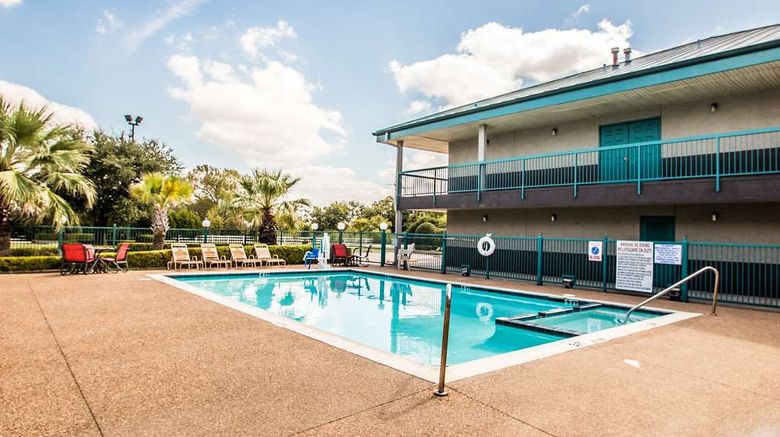 <b>Americas Best Value Inn Pool</b>. Images powered by <a href="https://iceportal.shijigroup.com/" title="IcePortal" target="_blank">IcePortal</a>.