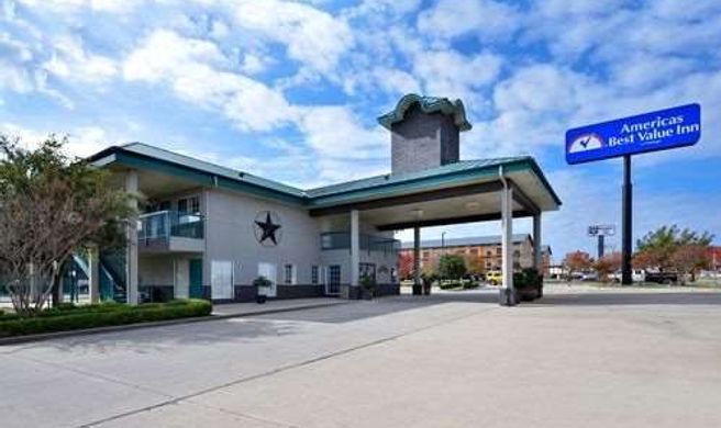 Americas Best Value Inn Exterior