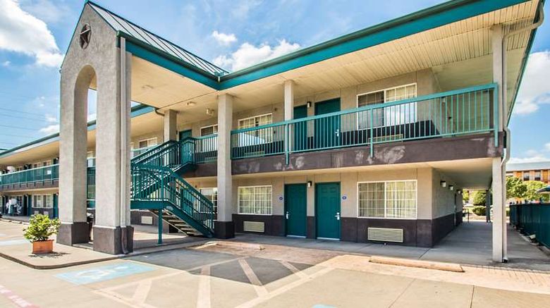<b>Americas Best Value Inn Exterior</b>. Images powered by <a href="https://iceportal.shijigroup.com/" title="IcePortal" target="_blank">IcePortal</a>.