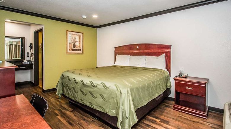 <b>Americas Best Value Inn Room</b>. Images powered by <a href="https://iceportal.shijigroup.com/" title="IcePortal" target="_blank">IcePortal</a>.