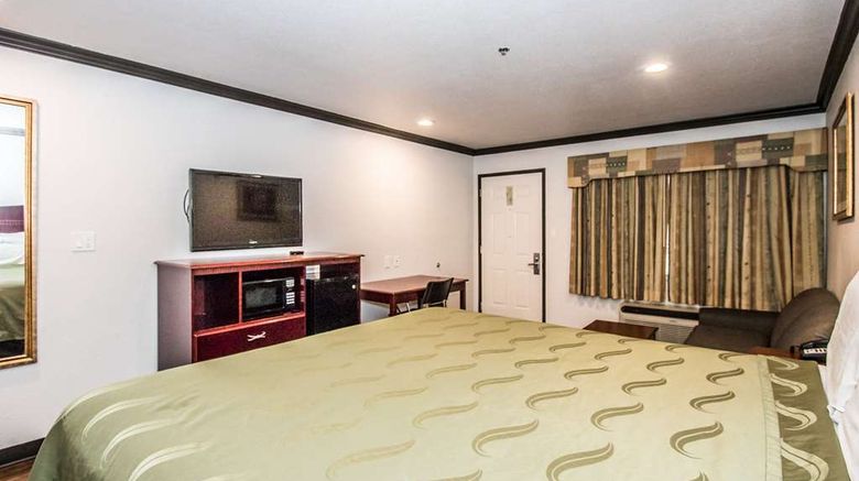 <b>Americas Best Value Inn Room</b>. Images powered by <a href="https://iceportal.shijigroup.com/" title="IcePortal" target="_blank">IcePortal</a>.