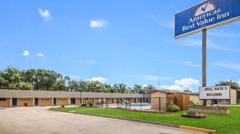 <b>Americas Best Value Inn - Giddings Exterior</b>. Images powered by <a href="https://iceportal.shijigroup.com/" title="IcePortal" target="_blank">IcePortal</a>.