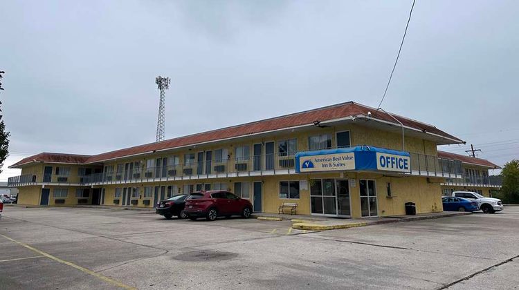 Americas Best Value Inn Exterior