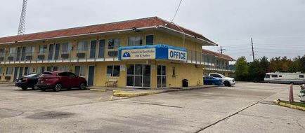 Americas Best Value Inn Exterior