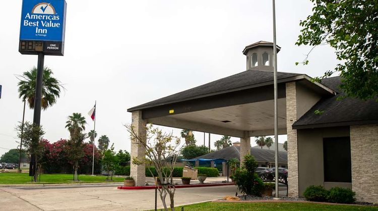 Americas Best Value Inn Exterior