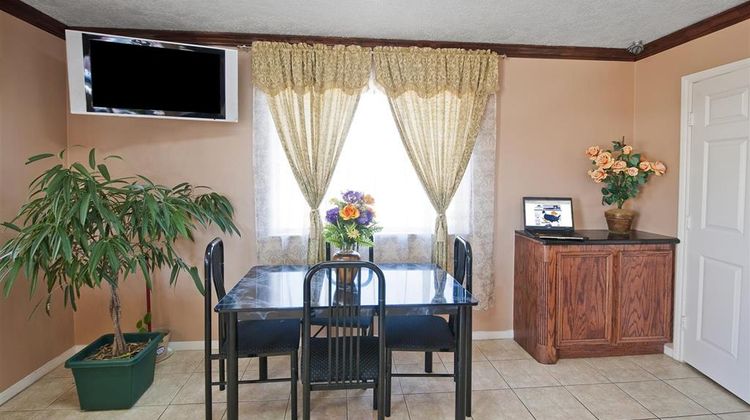 Americas Best Value Inn & Suites-Hempste Meeting