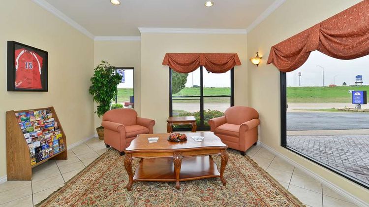 Americas Best Value Inn Lobby