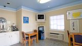 <b>Americas Best Value Inn & Suites-Downtow Lobby</b>. Images powered by <a href="https://iceportal.shijigroup.com/" title="IcePortal" target="_blank">IcePortal</a>.