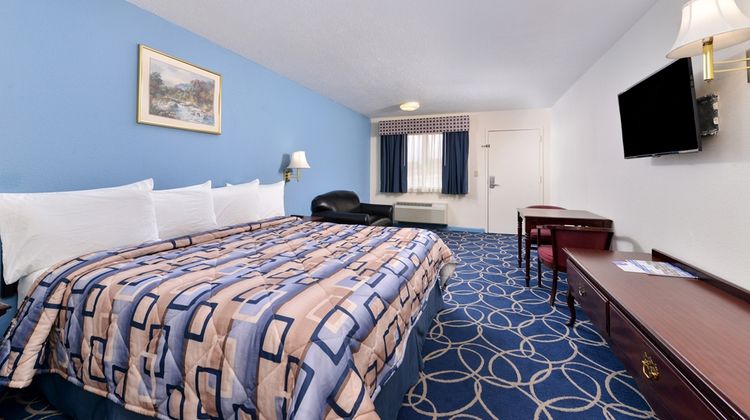 Americas Best Value Inn & Suite NW Room