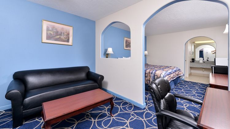 Americas Best Value Inn & Suite NW Room