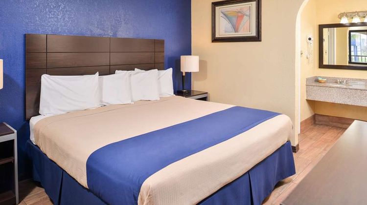 Americas Best Value Inn Houston Room
