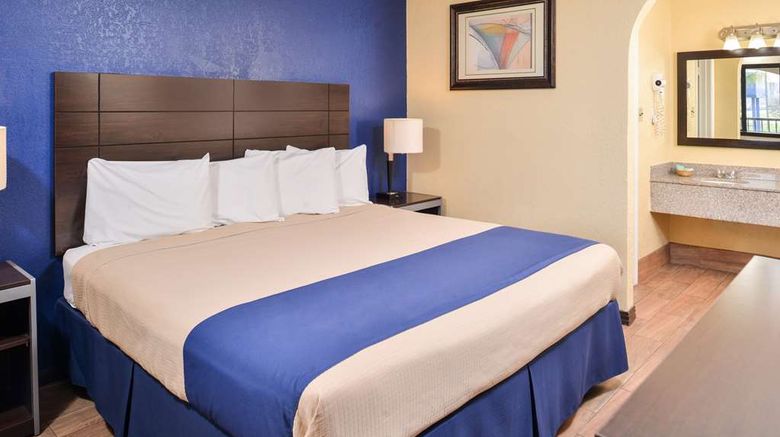 <b>Americas Best Value Inn Houston Room</b>. Images powered by <a href="https://iceportal.shijigroup.com/" title="IcePortal" target="_blank">IcePortal</a>.