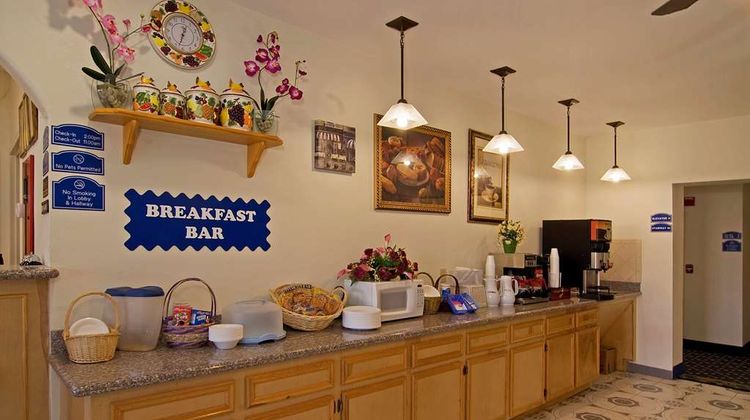 Americas Best Value Inn & Stes Bush Arpt Other