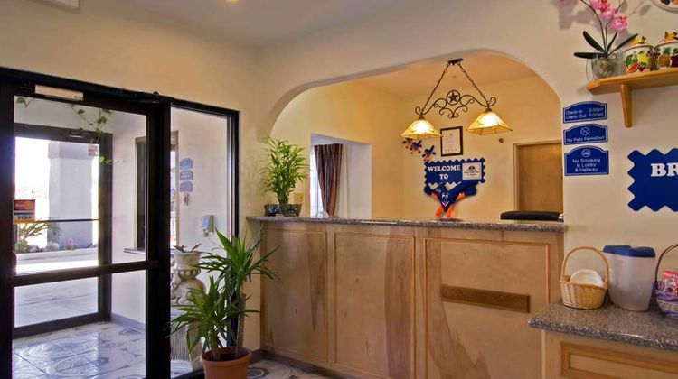 Americas Best Value Inn & Stes Bush Arpt Lobby