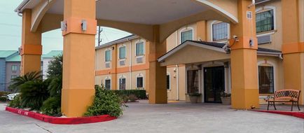 Americas Best Value Inn & Stes Bush Arpt Exterior