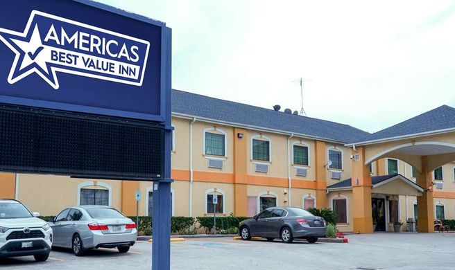 Americas Best Value Inn & Stes Bush Arpt Exterior