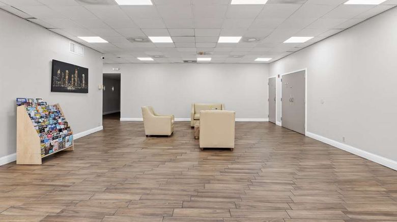 <b>Americas Best Value Inn Lobby</b>. Images powered by <a href="https://iceportal.shijigroup.com/" title="IcePortal" target="_blank">IcePortal</a>.