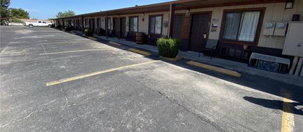 Americas Best Value Inn-The Legends Inn Exterior