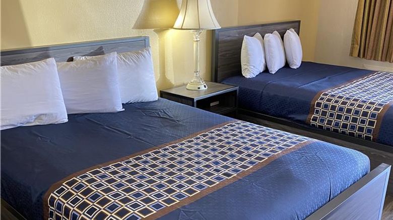 <b>Americas Best Value Inn-The Legends Inn Room</b>. Images powered by <a href="https://iceportal.shijigroup.com/" title="IcePortal" target="_blank">IcePortal</a>.