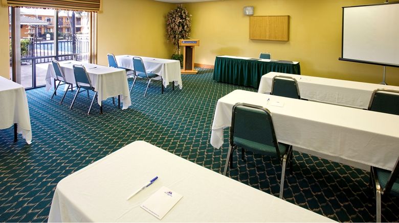 <b>Americas Best Value Inn Meeting</b>. Images powered by <a href="https://iceportal.shijigroup.com/" title="IcePortal" target="_blank">IcePortal</a>.