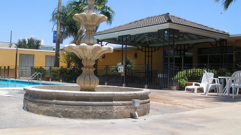 <b>Americas Best Value Inn Pool</b>. Images powered by <a href="https://iceportal.shijigroup.com/" title="IcePortal" target="_blank">IcePortal</a>.