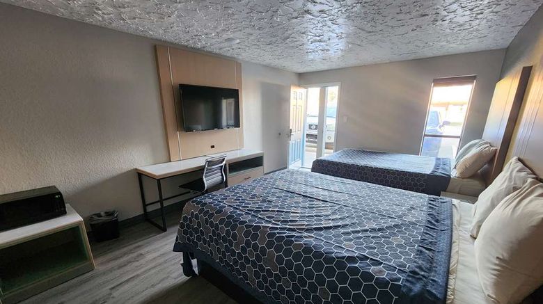 <b>Americas Best Value Inn Longview Room</b>. Images powered by <a href="https://iceportal.shijigroup.com/" title="IcePortal" target="_blank">IcePortal</a>.