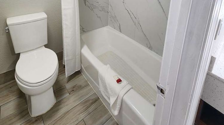 Americas Best Value Inn Longview Room