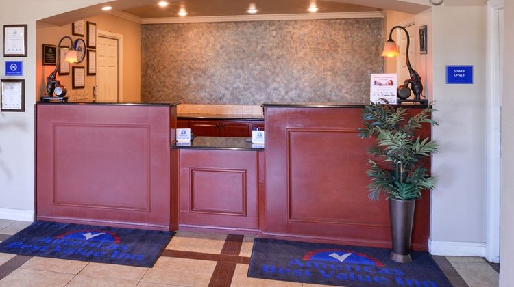 Americas Best Value Inn Lobby