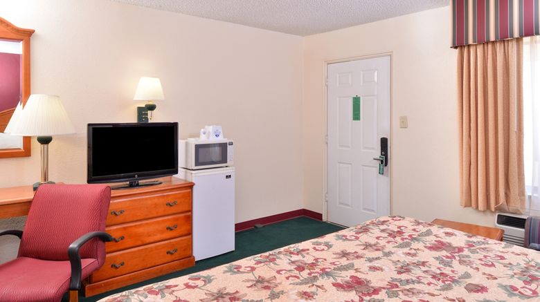 <b>Americas Best Value Inn Room</b>. Images powered by <a href="https://iceportal.shijigroup.com/" title="IcePortal" target="_blank">IcePortal</a>.