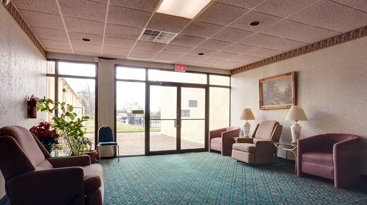 Americas Best Value Inn - Marshall Lobby